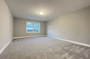 972 Meadow Ln, Marengo, IL 60152 - Photo 14