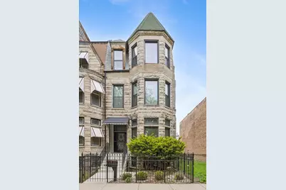 3633 S Giles Avenue, Chicago, IL 60653 - Photo 1