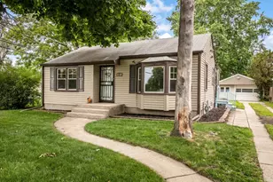 5140 W 80th Pl, Burbank, IL 60459 - Photo 2