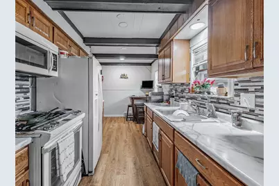 1045 Palace Street, Aurora, IL 60506 - Photo 4