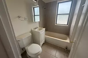 7351 N Damen Ave, Chicago, IL 60645 - Photo 18
