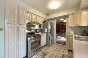 1406 Taft Ave, Wheaton, IL 60189 - Photo 4