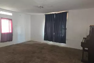 65 E 3rd St, Dallas City, IL 62330 - Photo 8