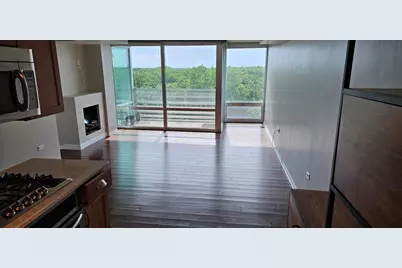 9655 Woods Drive #1006, Skokie, IL 60077 - Photo 4