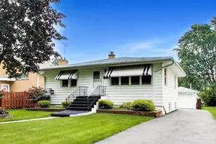 403 N Yale St, Villa Park, IL 60181 - Photo 2