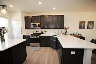 530 Cimmaron Cir, Crystal Lake, IL 60012 - Photo 6