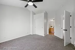 2222 Daybreak Dr, Aurora, IL 60503 - Photo 12