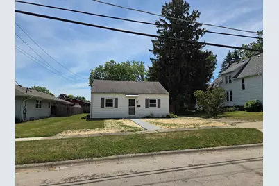 524 Amsterdam Street, Woodstock, IL 60098 - Photo 1