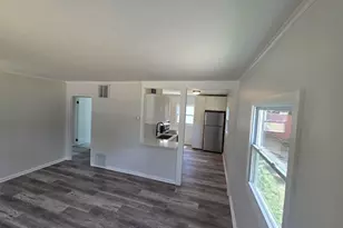 524 Amsterdam St, Woodstock, IL 60098 - Photo 6