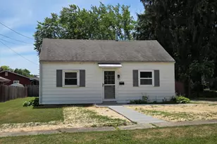 524 Amsterdam St, Woodstock, IL 60098 - Photo 4