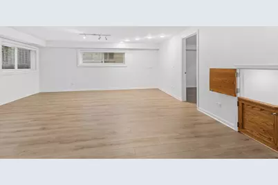 409 Brookside Drive, Wilmette, IL 60091 - Photo 20