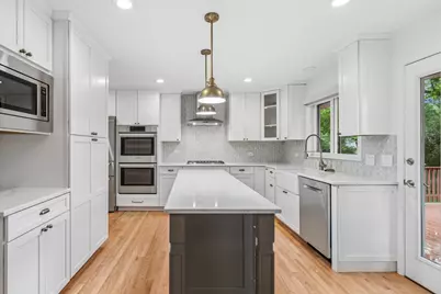 409 Brookside Drive, Wilmette, IL 60091 - Photo 6
