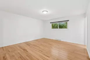 409 Brookside Dr, Wilmette, IL 60091 - Photo 12