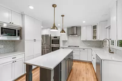 409 Brookside Drive, Wilmette, IL 60091 - Photo 8