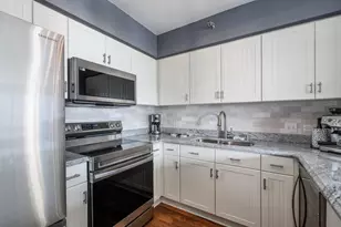 512 N McClurg Ct, Chicago, IL 60611 - Photo 12