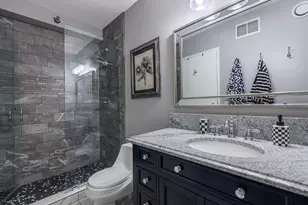512 N McClurg Ct, Chicago, IL 60611 - Photo 14