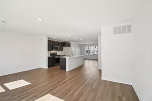 1393 Oakfield Ln, Pingree Grove, IL 60140 - Photo 12
