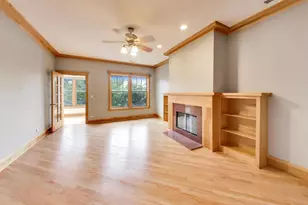 6741 N Sheridan Rd, Chicago, IL 60626 - Photo 2