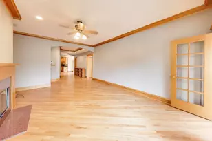 6741 N Sheridan Rd, Chicago, IL 60626 - Photo 8