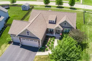 2331 Coventry Cir S, Sycamore, IL 60178 - Photo 4