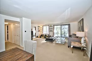 9558 Gross Point Rd, Skokie, IL 60076 - Photo 4