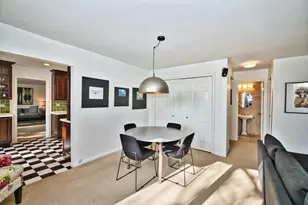 9558 Gross Point Rd, Skokie, IL 60076 - Photo 10
