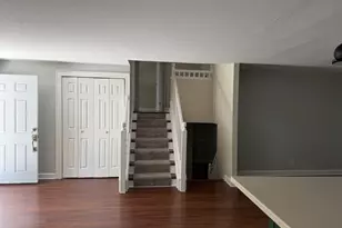 920 Royal Ct, Schaumburg, IL 60193 - Photo 6