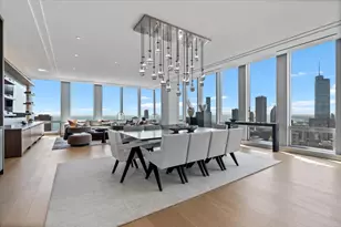 14 W Superior St, Chicago, IL 60654 - Photo 8