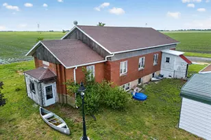 18015 N 2100 E Rd, Pontiac, IL 61764 - Photo 1