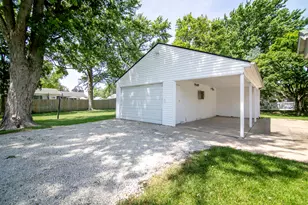 105 N 6th St, Ashkum, IL 60911 - Photo 20