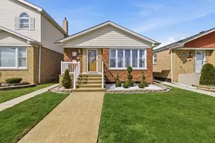 5836 S Mayfield Ave, Chicago, IL 60638 - Photo 1