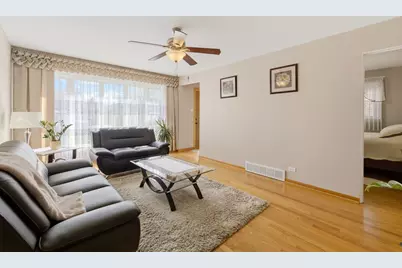 5836 S Mayfield Avenue, Chicago, IL 60638 - Photo 4