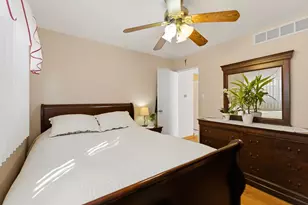 5836 S Mayfield Ave, Chicago, IL 60638 - Photo 12