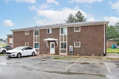 310 Wilshire Drive, Sandwich, IL 60548 - Photo 1