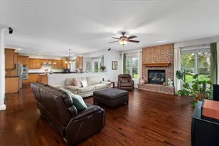 3332 Farmgate Dr, Naperville, IL 60564 - Photo 16