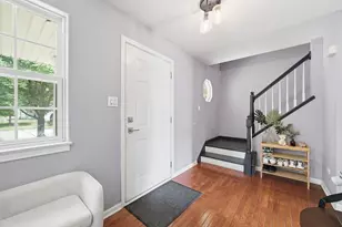 2513 Fox Meadow Dr, Crest Hill, IL 60403 - Photo 2