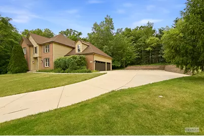 97 Crooked Creek Drive, Yorkville, IL 60560 - Photo 2