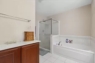 5721 Wildspring Dr, Lake in the Hills, IL 60156 - Photo 16