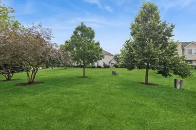 5721 Wildspring Drive, Lake in the Hills, IL 60156 - Photo 20