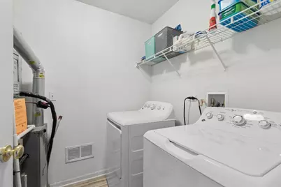 5721 Wildspring Drive, Lake in the Hills, IL 60156 - Photo 18