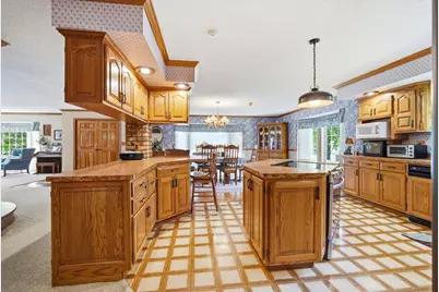 2 Breckenridge Drive, Bloomington, IL 61701 - Photo 16
