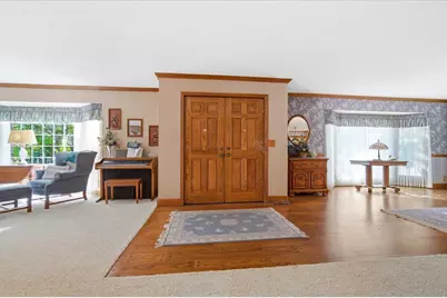 2 Breckenridge Drive, Bloomington, IL 61701 - Photo 8