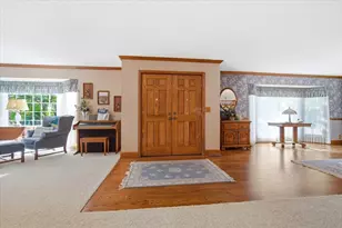 2 Breckenridge Dr, Bloomington, IL 61701 - Photo 8
