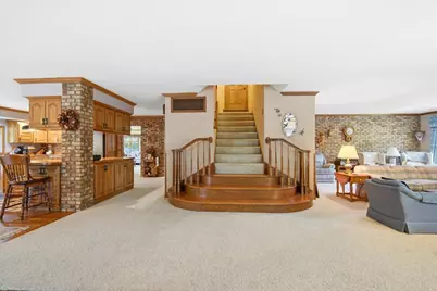2 Breckenridge Drive, Bloomington, IL 61701 - Photo 10