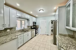 5618 N Artesian Ave, Chicago, IL 60659 - Photo 2