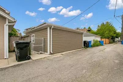 4036 W Warwick Avenue, Chicago, IL 60641 - Photo 44