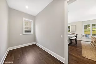 5913 Flagg Creek Ln, Western Springs, IL 60558 - Photo 12
