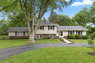 3N149 Lynn Dr, Saint Charles, IL 60174 - Photo 1