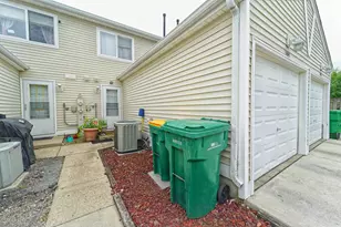 389 Meadow Green Ln, Round Lake Beach, IL 60073 - Photo 1