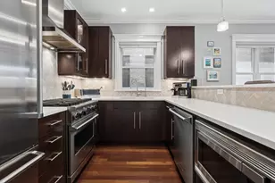 1039 W Grace St, Chicago, IL 60613 - Photo 14